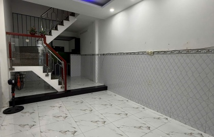 HẺM XE HƠI - CHIẾN LƯỢC - BÌNH TÂN - 2 TẦNG - 2 PHÒNG NGỦ - 3.5 X 11 - HƠN 3 TỶ